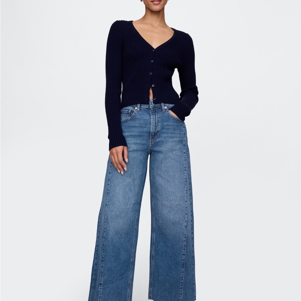 GAP High Rise Stride Wide-Leg Ankle Jean